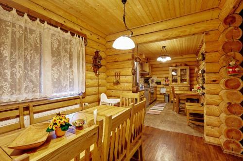 Agroturismo Usadba Domik V Pushche