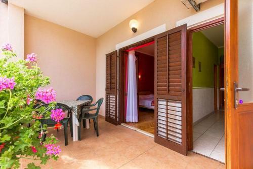 Apartments Vitomir