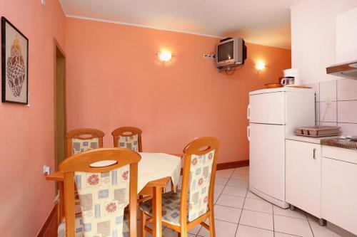 Apartment Pisak 10323a