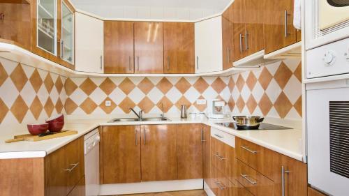 Lloret De Mar Villa Sleeps 8