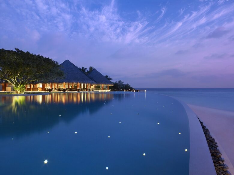 Hotel Dusit Thani Maldives
