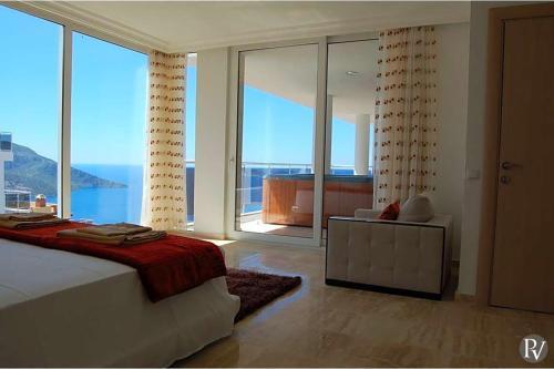 Kalkan Villa Sleeps 10 Pool Air Con Wifi
