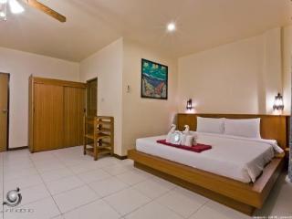 Hotel The Kata Orient House
