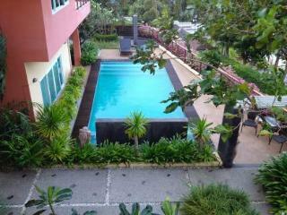 Hotel The Chalet Phuket Resort