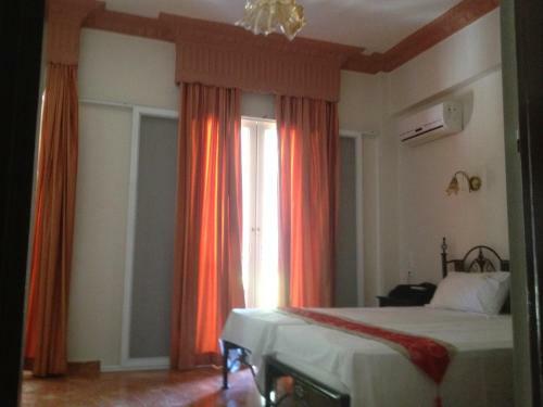 Hostal Palatino Studios