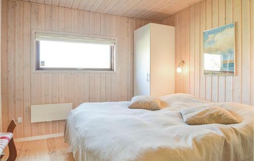 Five-bedroom Holiday Home In Lokken