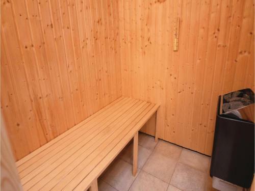 Four-bedroom Holiday Home In Blavand