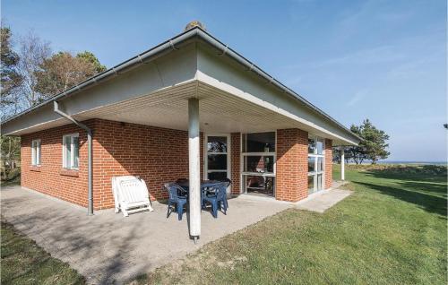 Three-bedroom Holiday Home In Blavand