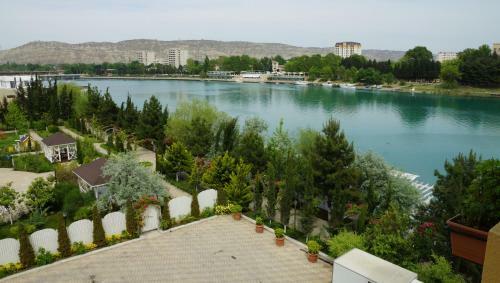 River Side Hotel