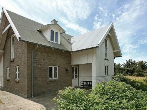 Four-bedroom Holiday Home In Harbo�re 9