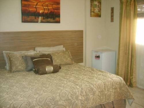 Hostal All Are Welcome Guest House