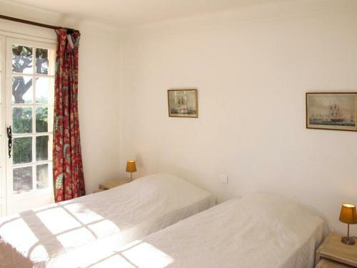 Holiday Home Le Grand Bleu (max100)