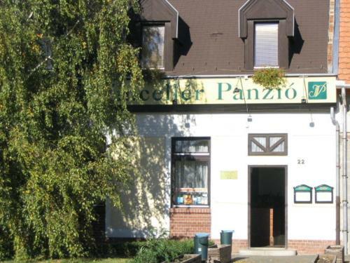 Hostal Vincell�r Panzi� �s �tterem
