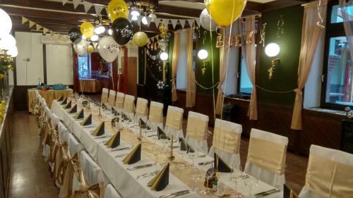 Hostal Vincell�r Panzi� �s �tterem