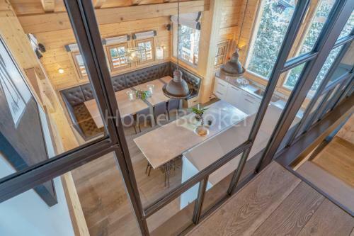 Chalet Iris