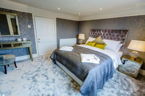 Hotel Vaulty Manor