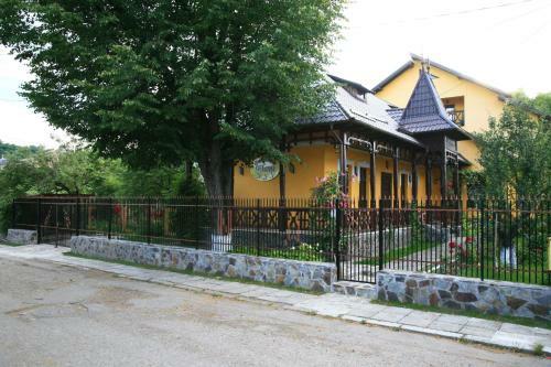 Hostal Pensiunea Elena
