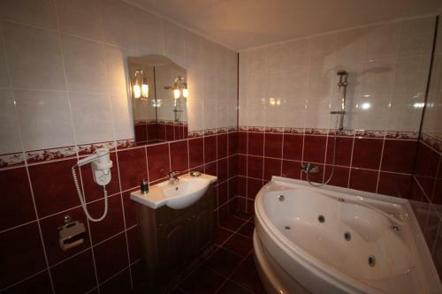 Hostal Pension Curmatura Stezii