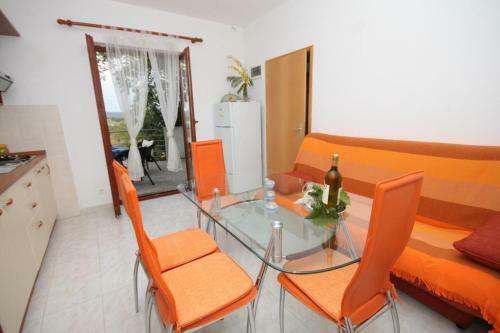 Apartments With A Parking Space Mrljane, Pasman - 8498