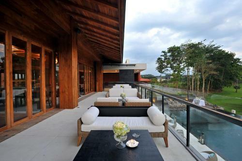 Villa Djoglo Luxury Bungalow