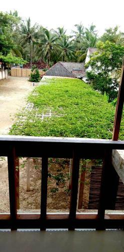 Hostal Arrys Watukarung Surfcamp