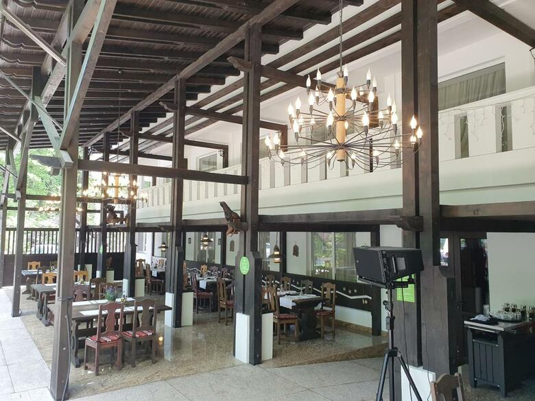 Hotel Cornul Vanatorului