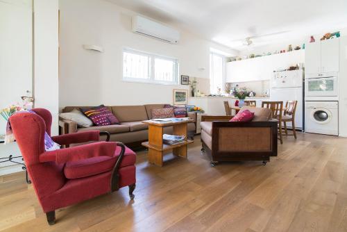 Ziv Apartments - Kyriat Sefer 19