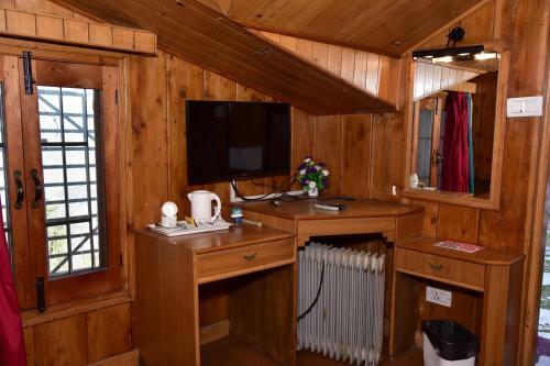 Hotel Snow King Retreat