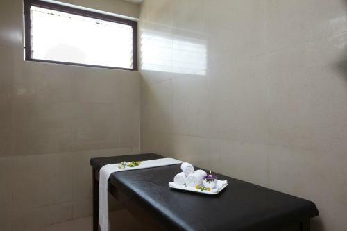 Hotel Rns Golf Resort & Nature Cure Centre