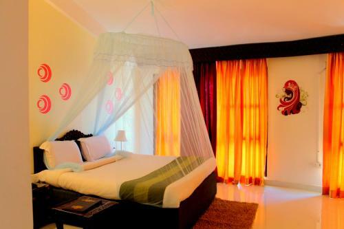 Hotel Vasant Palace Mussoorie Mallroad