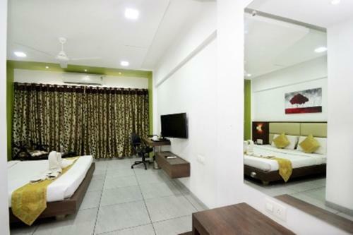 Hotel Crimson Park Shripriya-nathdwara