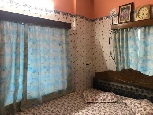 Hotel Goroomgo Sureswory Pampa Puri