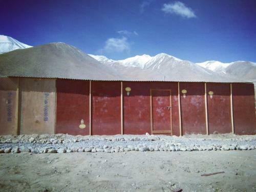Hostal Tih Good Luck Guest House With Camps