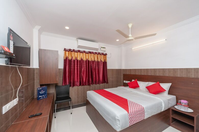 Capital O 27775 Hotel Srinivasa Residency