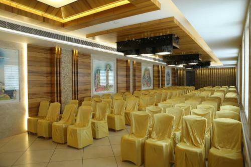 Kvm Hotels Srirangam