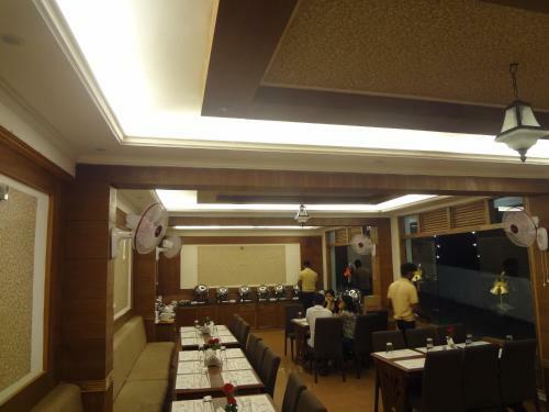 Hotel Seasons Thekkady