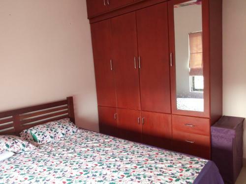 Stayzone Apartment-souparnika Near Kims