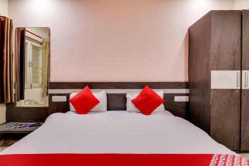 Oyo 35398 Hotel Pearl