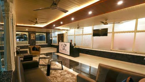 Hotel Gazebo Inn Resort Udaipur