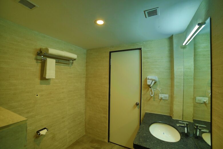 Mantris Hotel