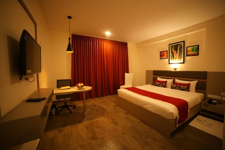 Mantris Hotel