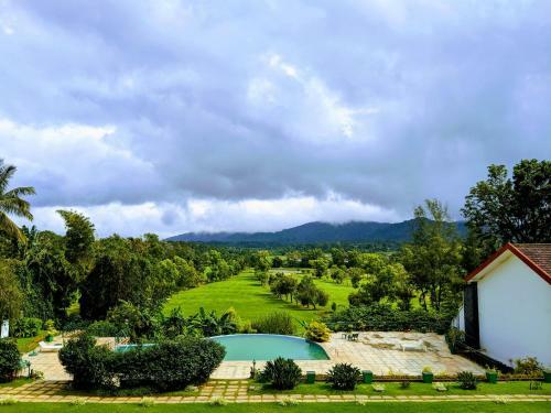 Hotel Amritara Ambatty Greens Resort