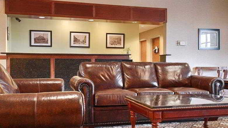 Best Western Plus Trail Lodge Hotel & Suites