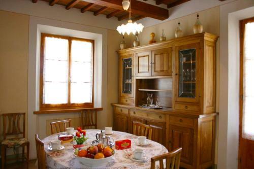 Campoleone Villa Sleeps 8 Pool Wifi