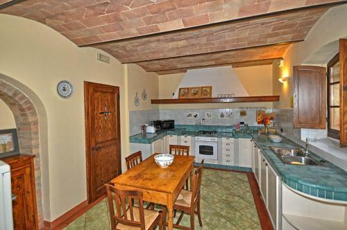 Il Merlo Villa Sleeps 11 Pool Wifi