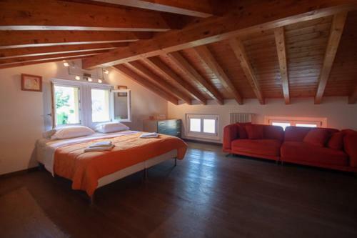 Villa Le Rose Sleeps 8