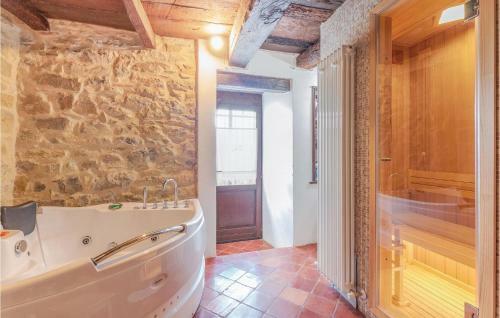 Two-bedroom Apartment In Montepetriolo -pg-