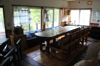 Hostal Alpine Backpackers
