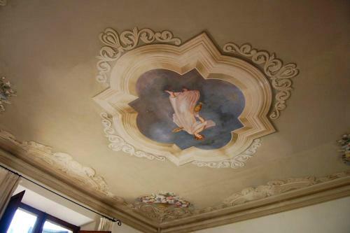 Strada Statale Flaminia Villa Sleeps 17 Pool Wifi