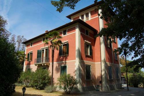 Strada Statale Flaminia Villa Sleeps 17 Pool Wifi